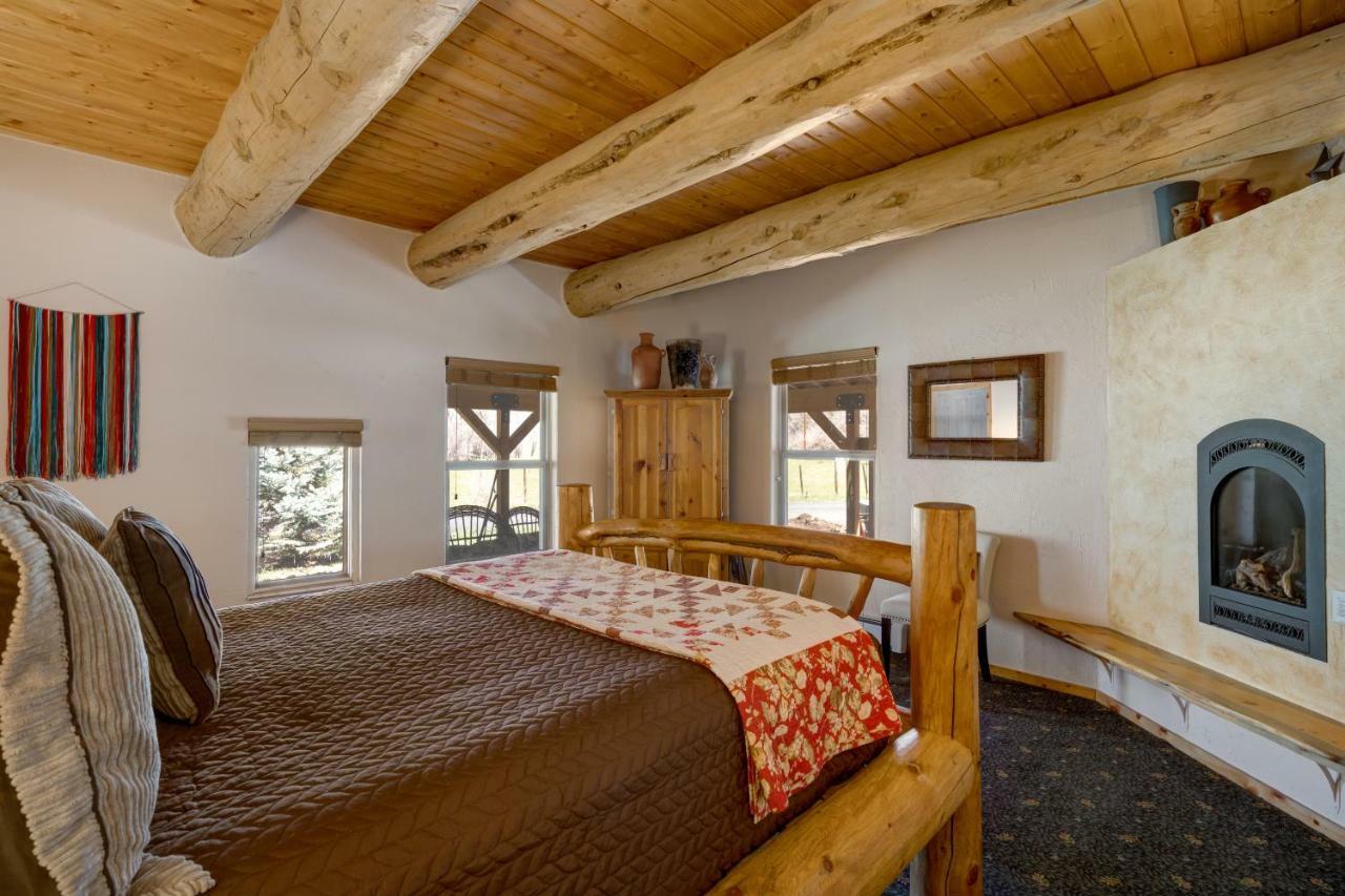 Mariposa Lodge Bed And Breakfast Стимбот Спрингс Экстерьер фото